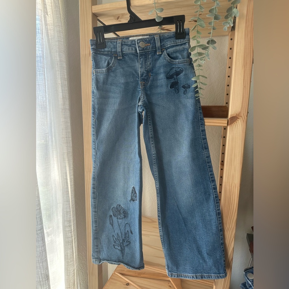 Abercrombie Kids Wide Leg Jeans with Floral Accents 90s Style